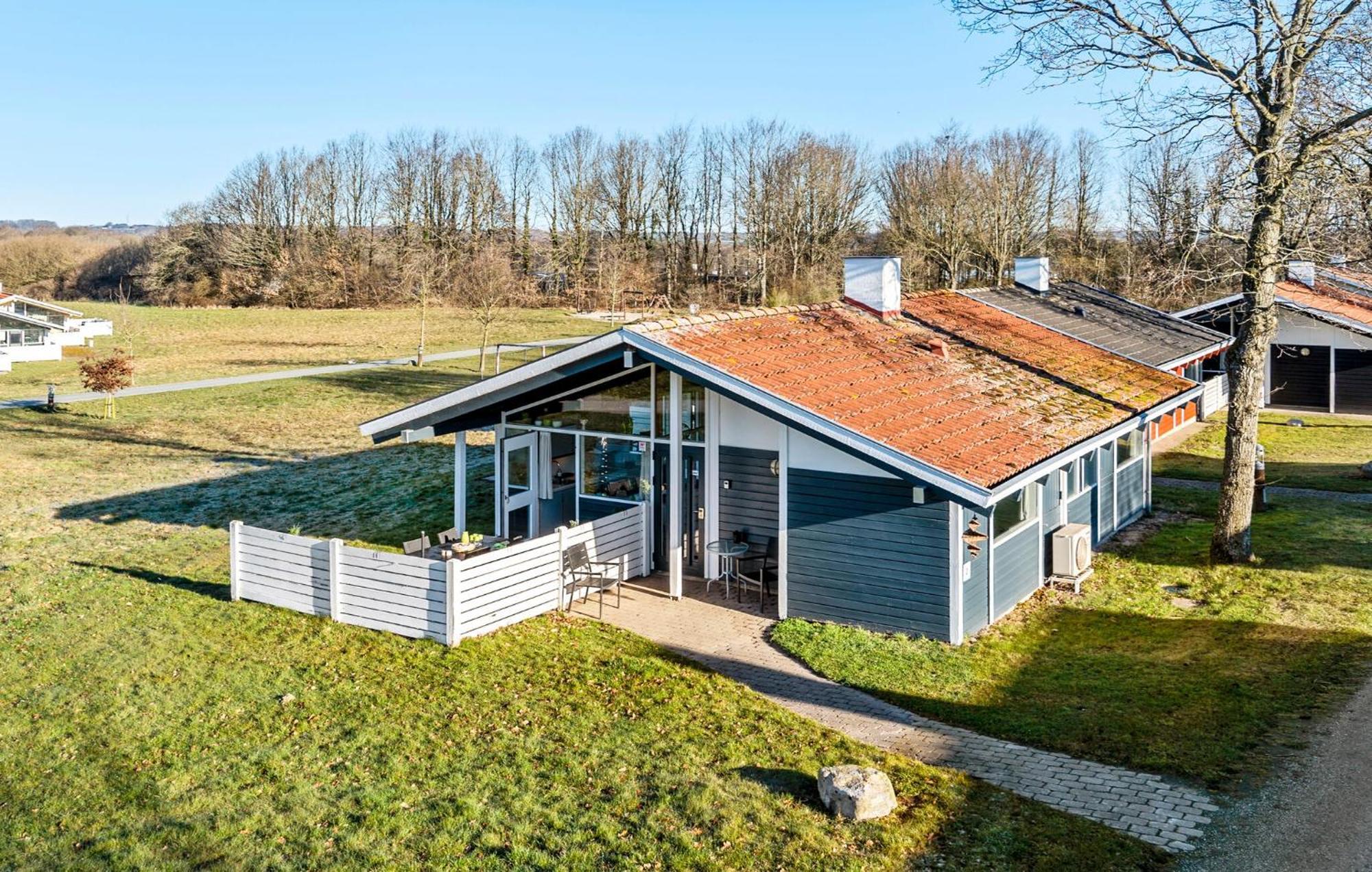 Gorgeous Home In Aabenraa With Wifi ภายนอก รูปภาพ