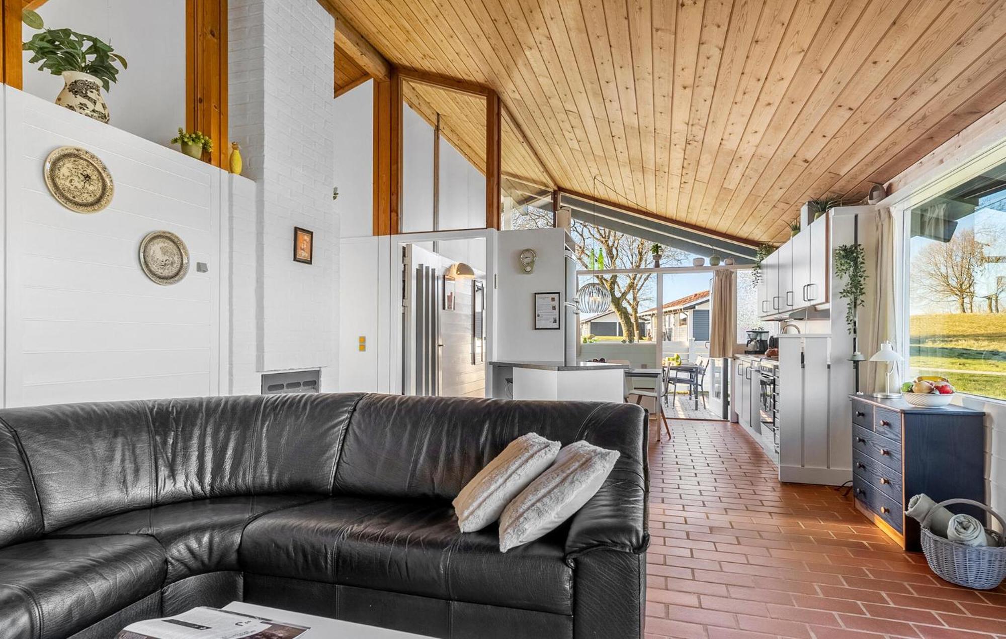 Gorgeous Home In Aabenraa With Wifi ภายนอก รูปภาพ