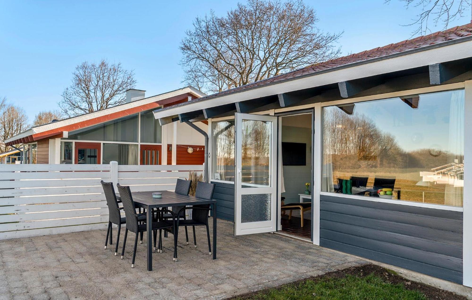 Gorgeous Home In Aabenraa With Wifi ภายนอก รูปภาพ