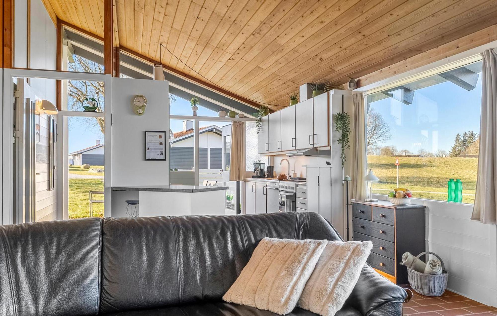Gorgeous Home In Aabenraa With Wifi ภายนอก รูปภาพ