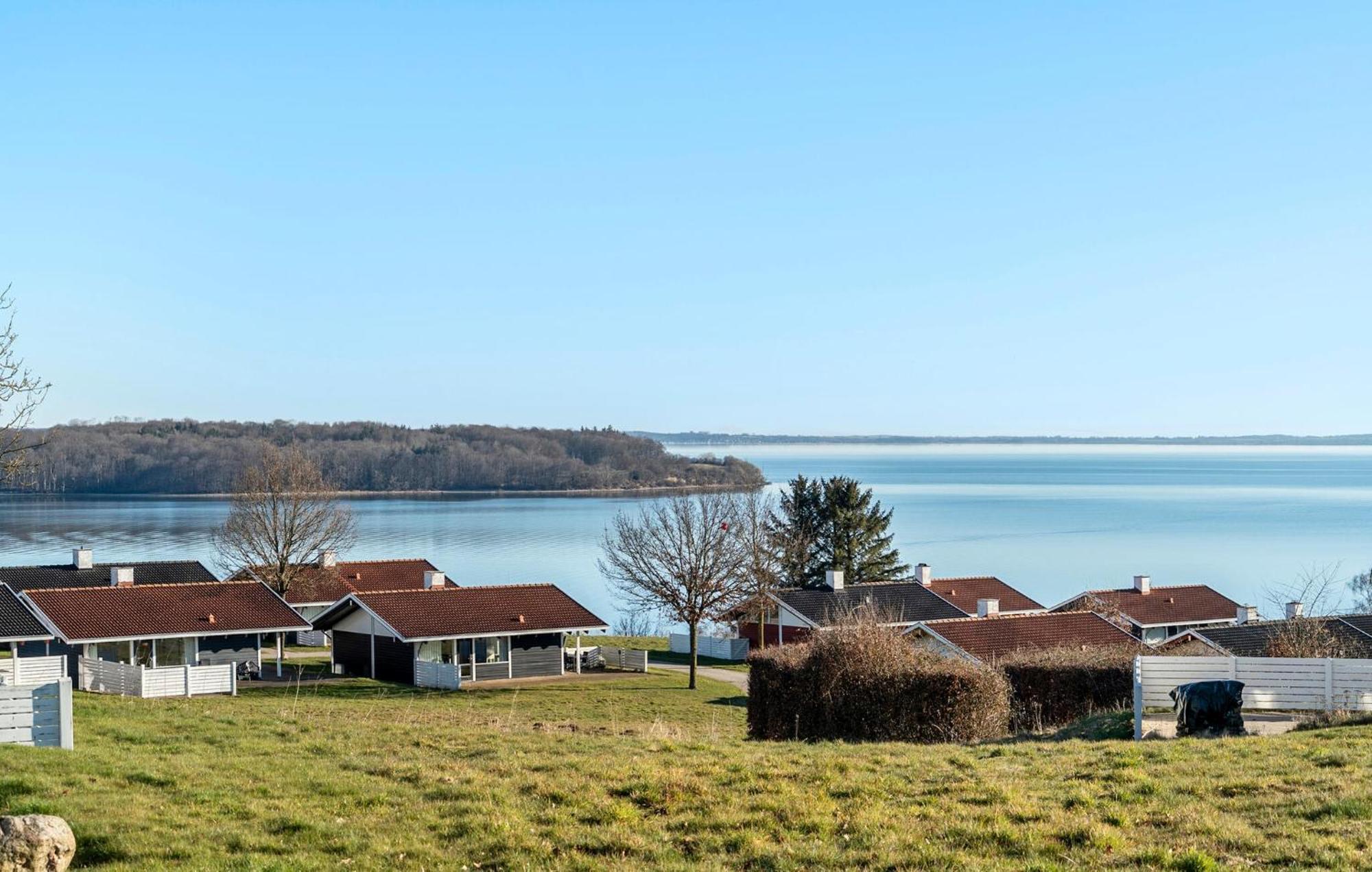 Gorgeous Home In Aabenraa With Wifi ภายนอก รูปภาพ