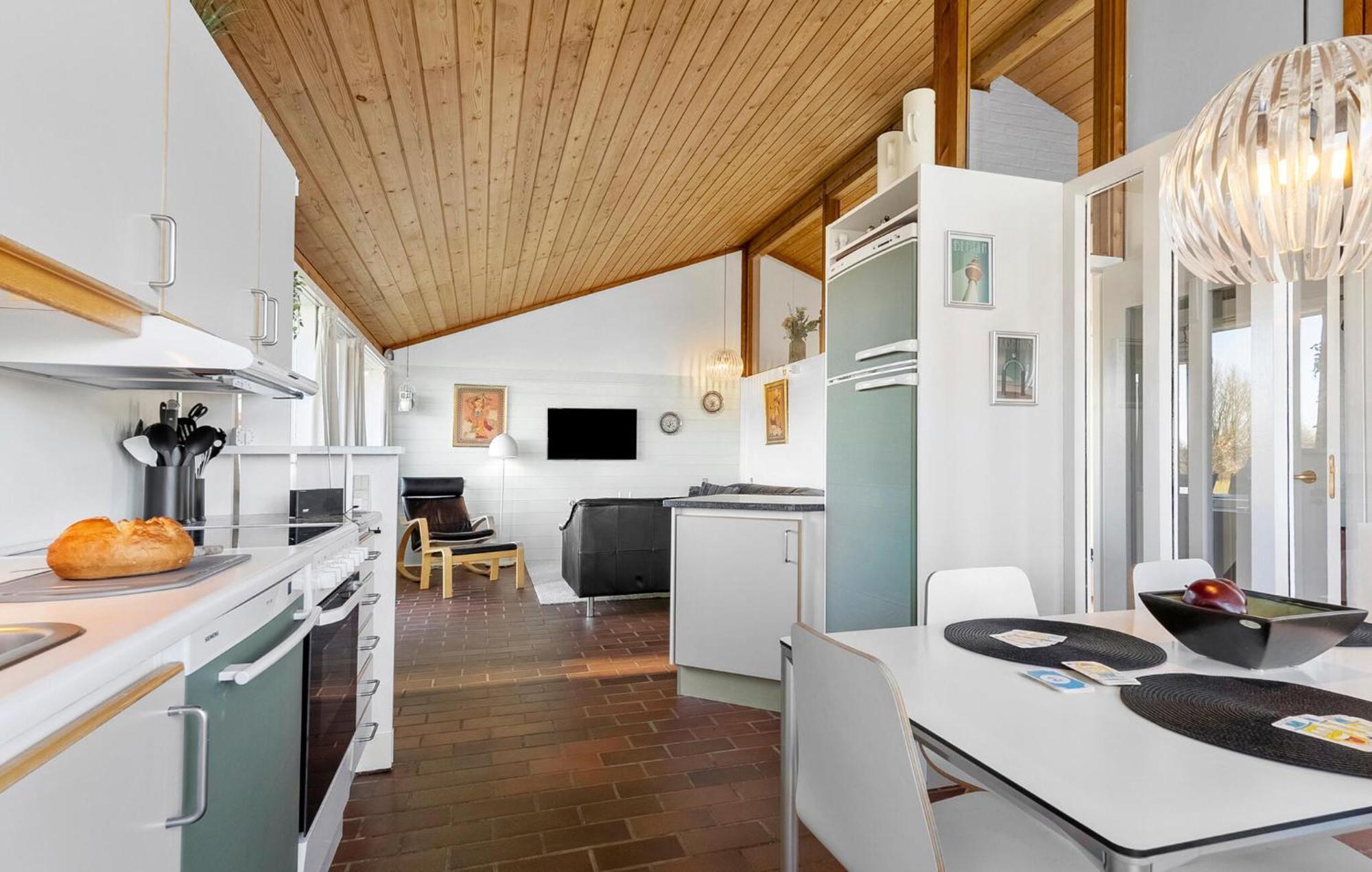 Gorgeous Home In Aabenraa With Wifi ภายนอก รูปภาพ